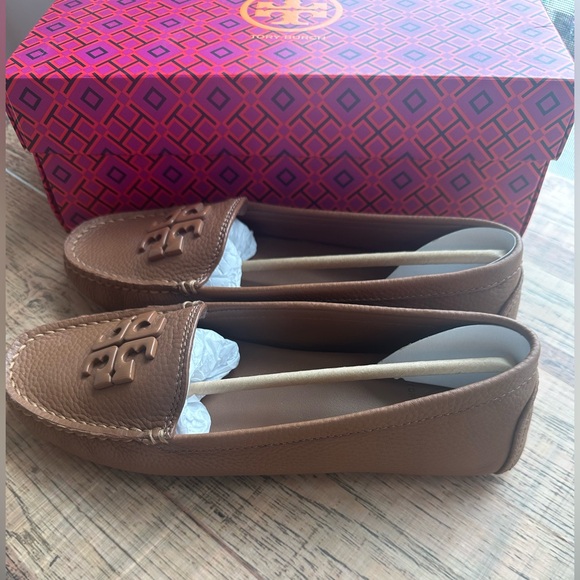 Tory burch leather loafers - Picture 2 of 6